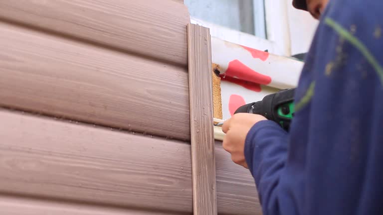 How To Choose The Right Materials for Your Siding Installation in 'Baden, PA